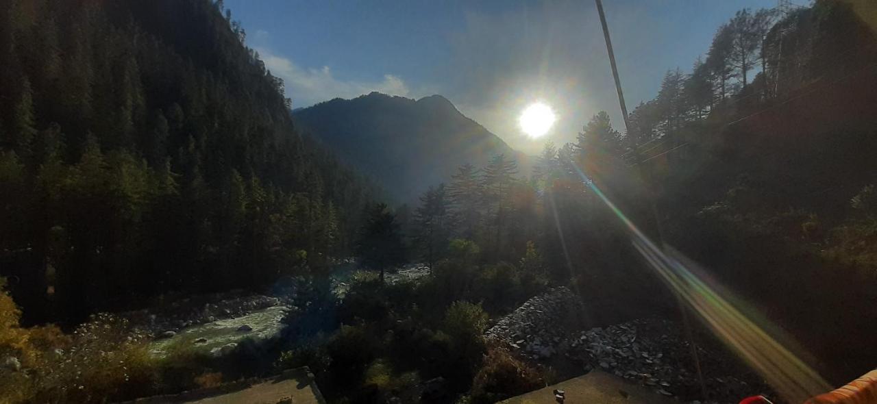 Divine Connection Hotel Kasol Buitenkant foto